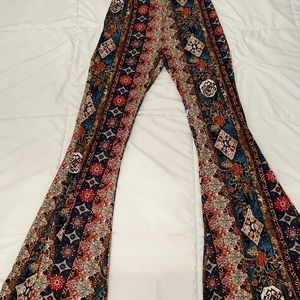 Printed bell bottom pants